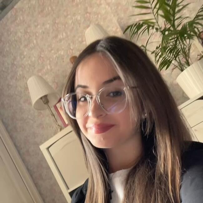 Babysitter in Tubize: Anna julia