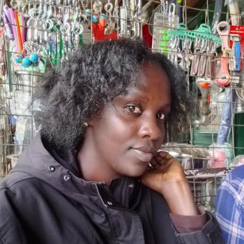 Babysitter Eldoret: Rusia