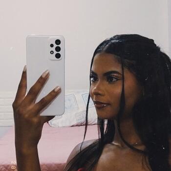 Babá em Balneário Camboriú: MARIA