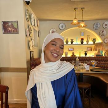 Babysitter in Toulouse: Yasmine