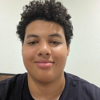 Babysitter in Everett (Washington): Ryan Yani