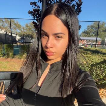 Babysitter Haines City: Valerie