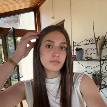 Babysitter in Guérigny: Juliette