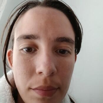 Babá em Bombinhas: Gabriane