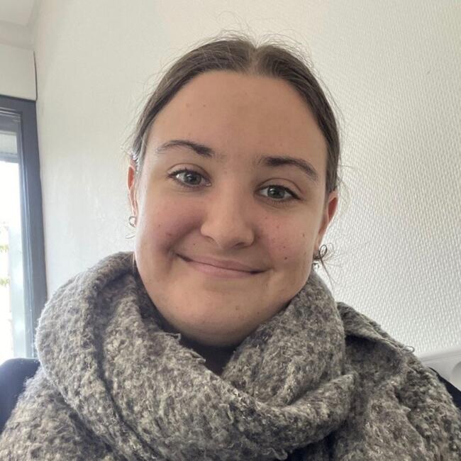 Baby-sitter à Mauves: Clarisse