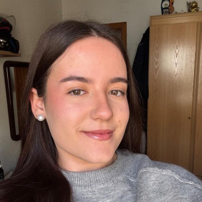 Babysitter in Torrevieja: Lucía