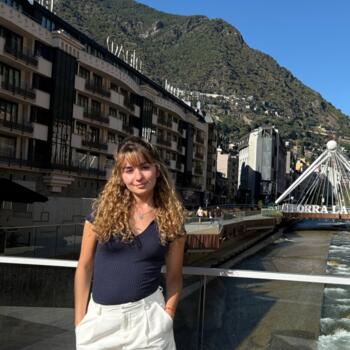 Babysitter in Barcelona: Laia