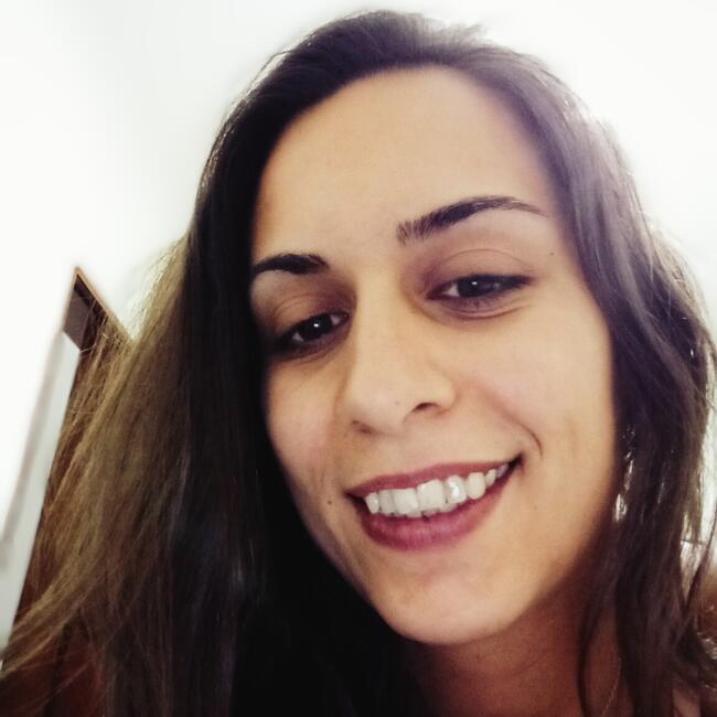 Babysitter in Castelo Branco: Inês