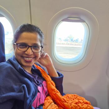 बेबीसिटर बम्बई: Felicia