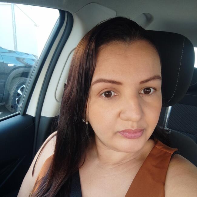 Babysitter in Cuiabá: Letícia