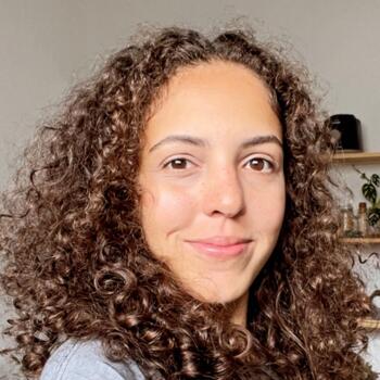 Babysitter Cabo Frio: Karoline