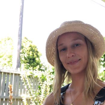 Babysitter in Mount Maunganui: Laura