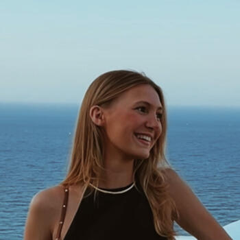 Babysitter in Eysines: Lou