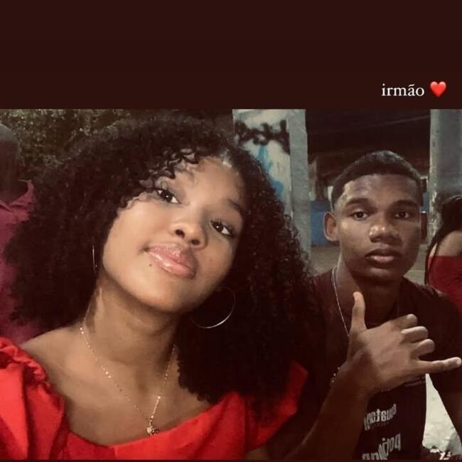 Babá em São Luís: Emily