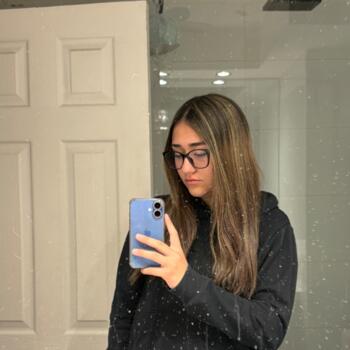 Babysitter in Sydney: Valentina