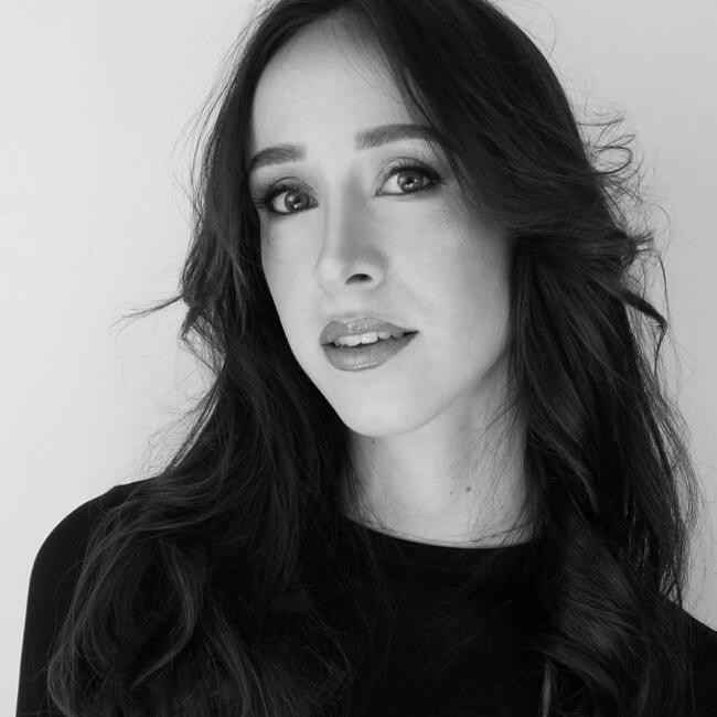 Babysitter in Saint-Laurent-sur-Saône: Ambre Carrier