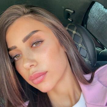 وظيفة جليسة أطفال في Jazīrat Abū Z̧aby: فرص عمل كجليسة أطفال Rayaan