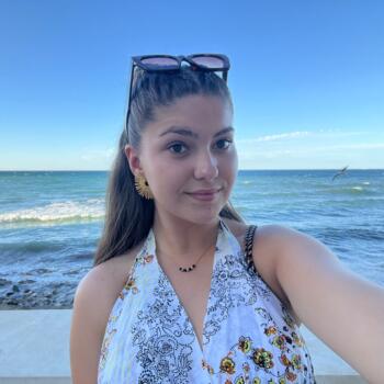 Babysitter in Bermeo: Naia