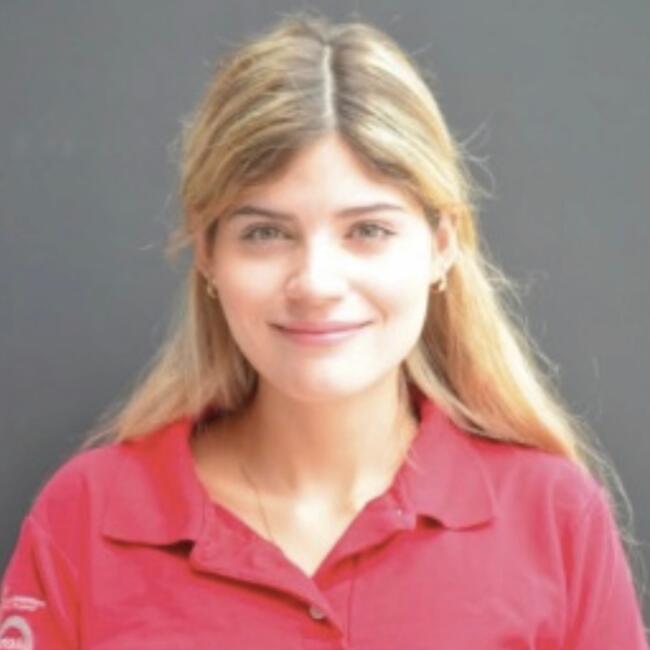 Babysitter in San Pedro: Nicole