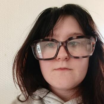 Babysitter in Saint-Pol-sur-Ternoise: Faustine