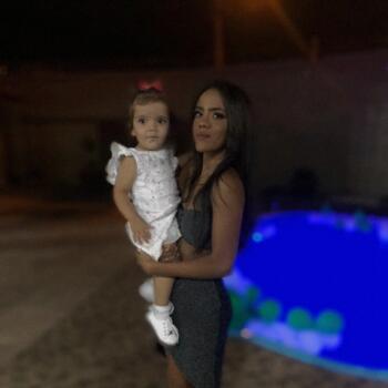 Babá em Goiânia: Jordana