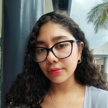 Babysitter in San Salvador: Daniela