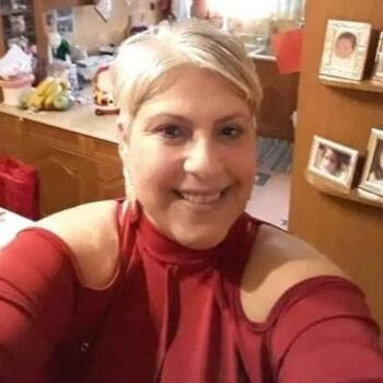 Nanny (νταντά) στην περιοχή Ραφήνα: Αλεξια