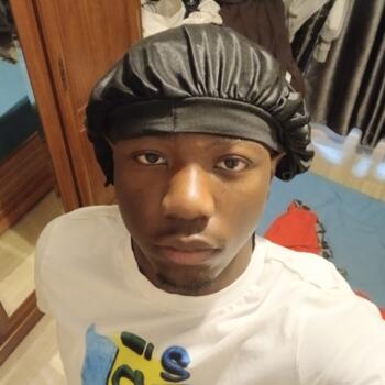 Babysitter in Nanterre: Noé