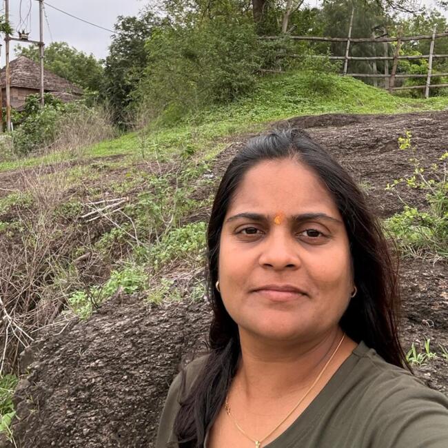 इन्दौर में बेबीसिटर: Anjali
