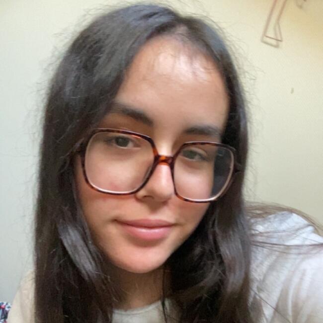 Babysitter in Colleville-Montgomery: Coline