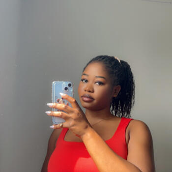 Babysitter in Lévis: Ornela