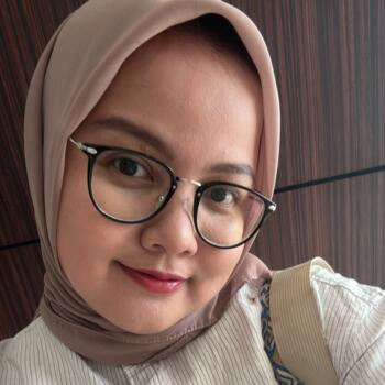 Babysitting job in Depok: babysitting job Fiona