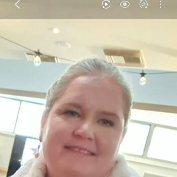 Babysitter in Melbourne: Emma