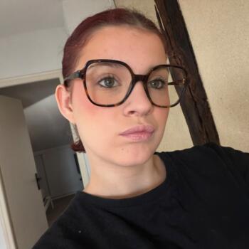 Babysitter in Marmande: Ines