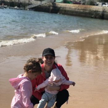 Babysitting jobs in Cascais: Daiana