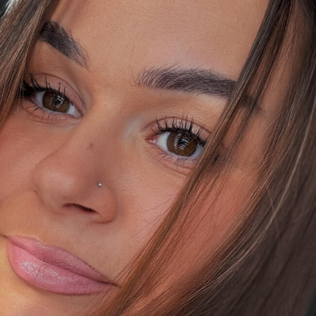 Bebisiterka u Borča: Ivona