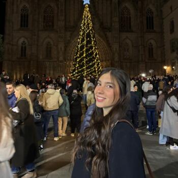 Canguro en El Vendrell: Nora