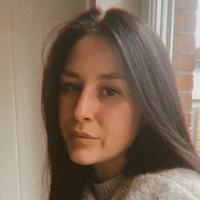 Babysitter in Izegem: Louise