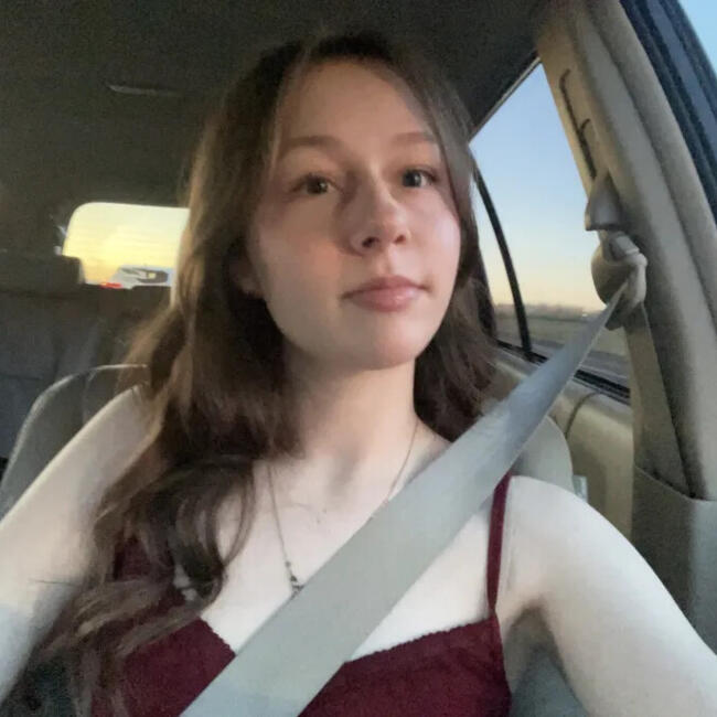 Babysitter in Portland: Lylah