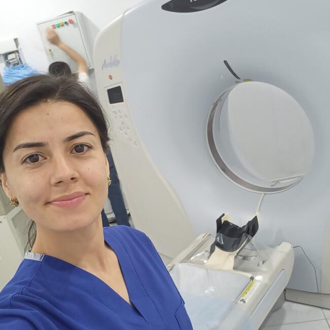 Babysitter in München: Malikakhoni