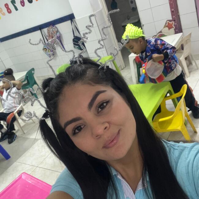 Babysitter in Tudela: Helen eliana reyes rincon in