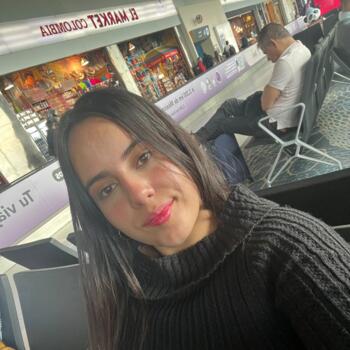 Babysitter in L'Hospitalet de Llobregat: Juliana andrea