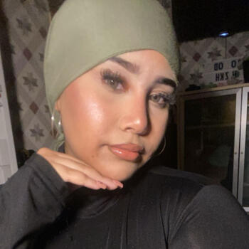 Babysitter in Lunel: Hiba