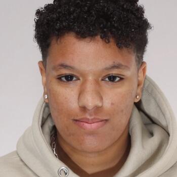 Babysitter in Viroflay: Sarah