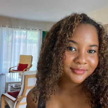 Babysitter in Lagord: Stacy