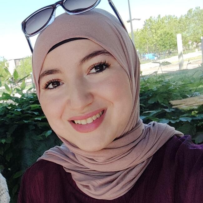 Babysitter in Dijon: Fatma