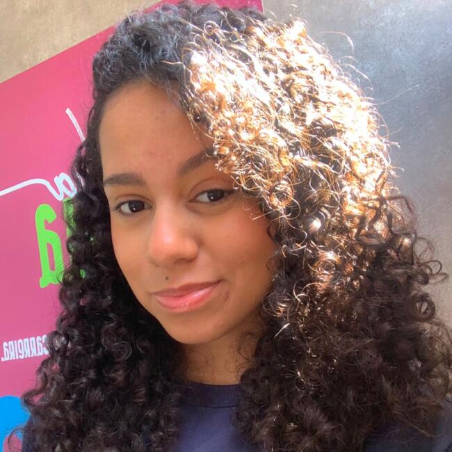 Babysitter in São Paulo (São Paulo): Larissa