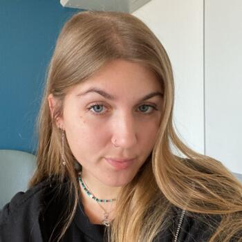 Babysitter in Tours: Loïse