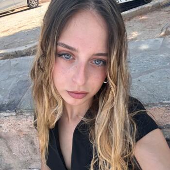 Babysitter in Athens: Natia