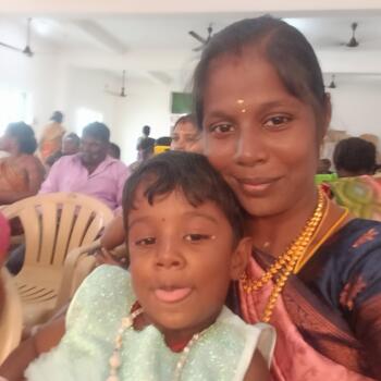 कोयंबतूर में बेबीसिटर: Sindhu